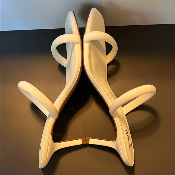 Mix No. 6 Women's Cornelle Sandals in white, New No Box, Size 9 - Picture 4 of 5